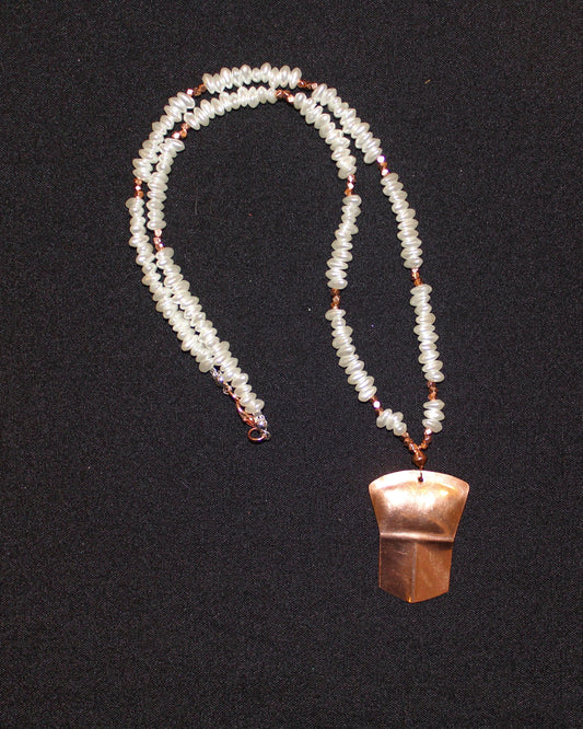 Tináa Necklace
