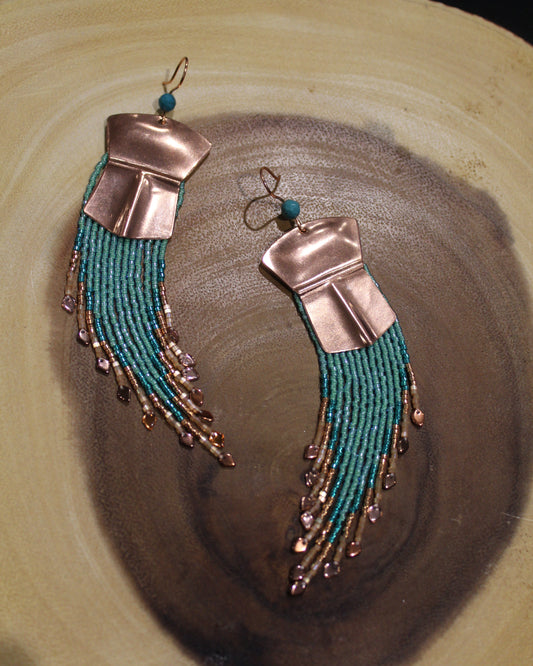 Tináa & Gradient Fringe Earrings